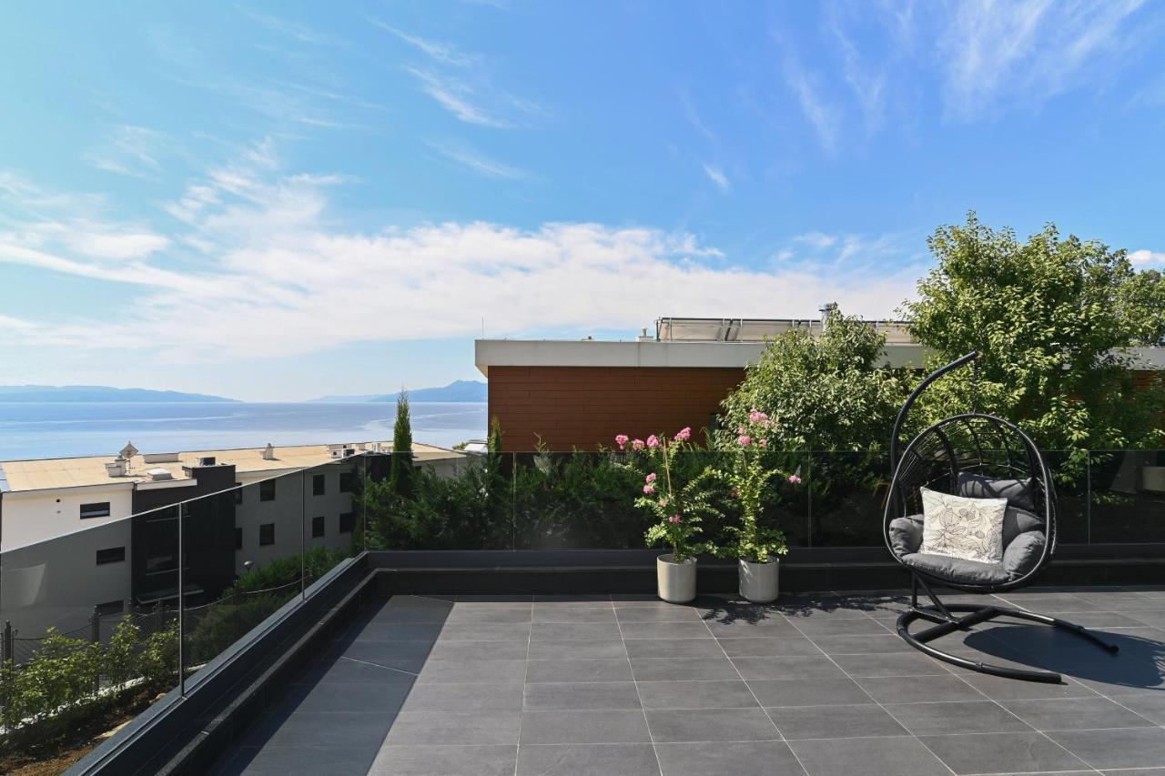 Sea View Deluxe Apartment Rijeka Luaran gambar