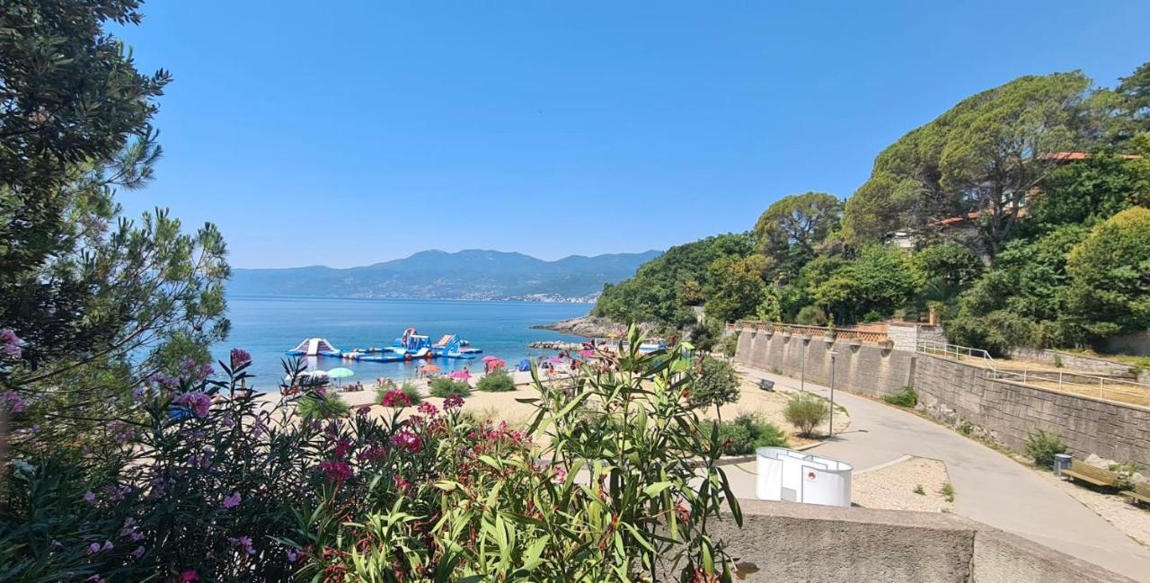 Sea View Deluxe Apartment Rijeka Luaran gambar